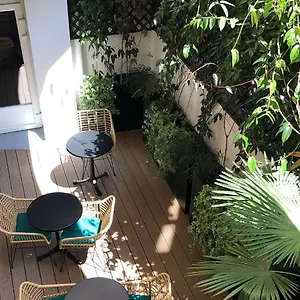 Hotell Apolonia Montmartre; Sure Collection By Best Western, Paris